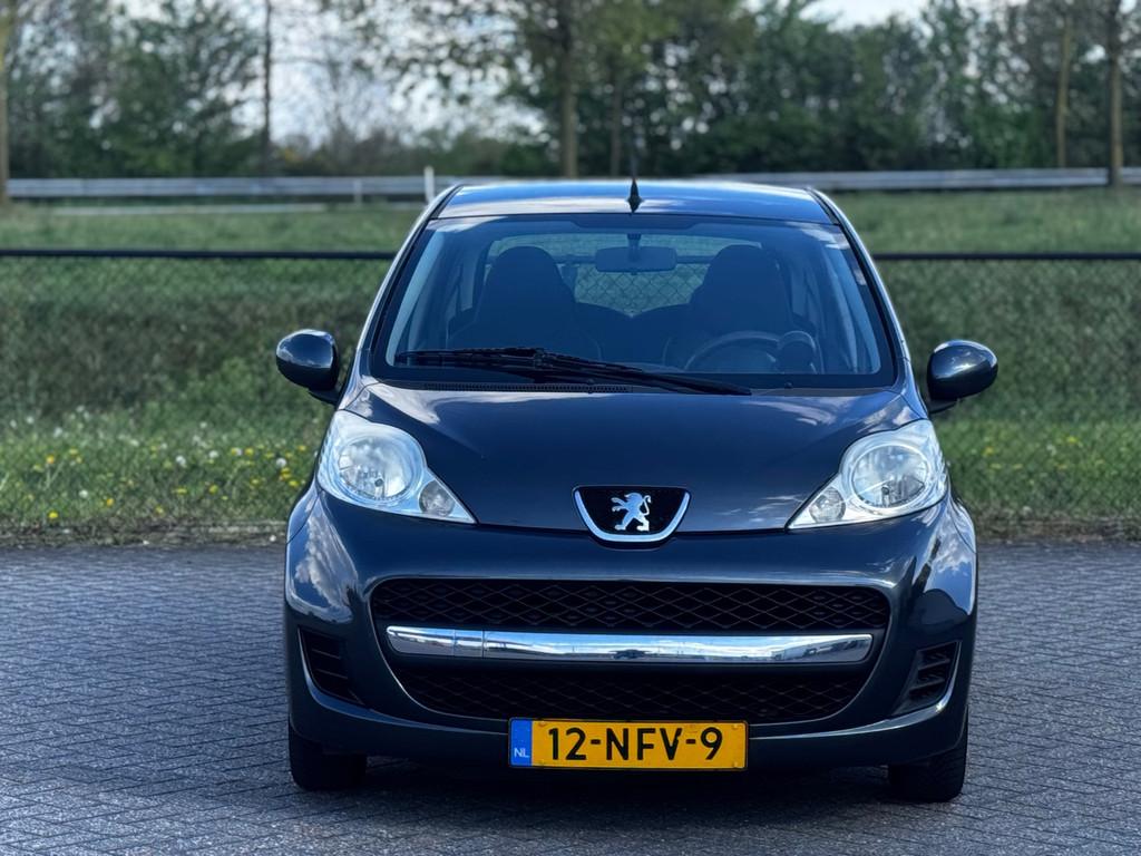 Peugeot 107 1.0-12V XS+AIRCO+1eEIGENAAR+NAP, Voorwielaandrijving, Stof, Gebruikt, Zwart