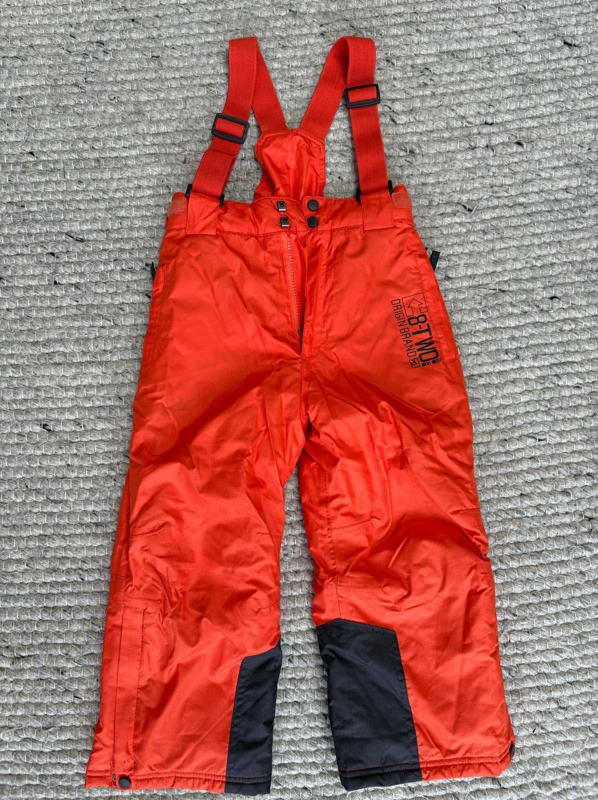 Oranje skibroek met bretels - Kiki & Koko - Maat 116, Ophalen of Verzenden, Zo goed als nieuw, Jongen of Meisje, Broek