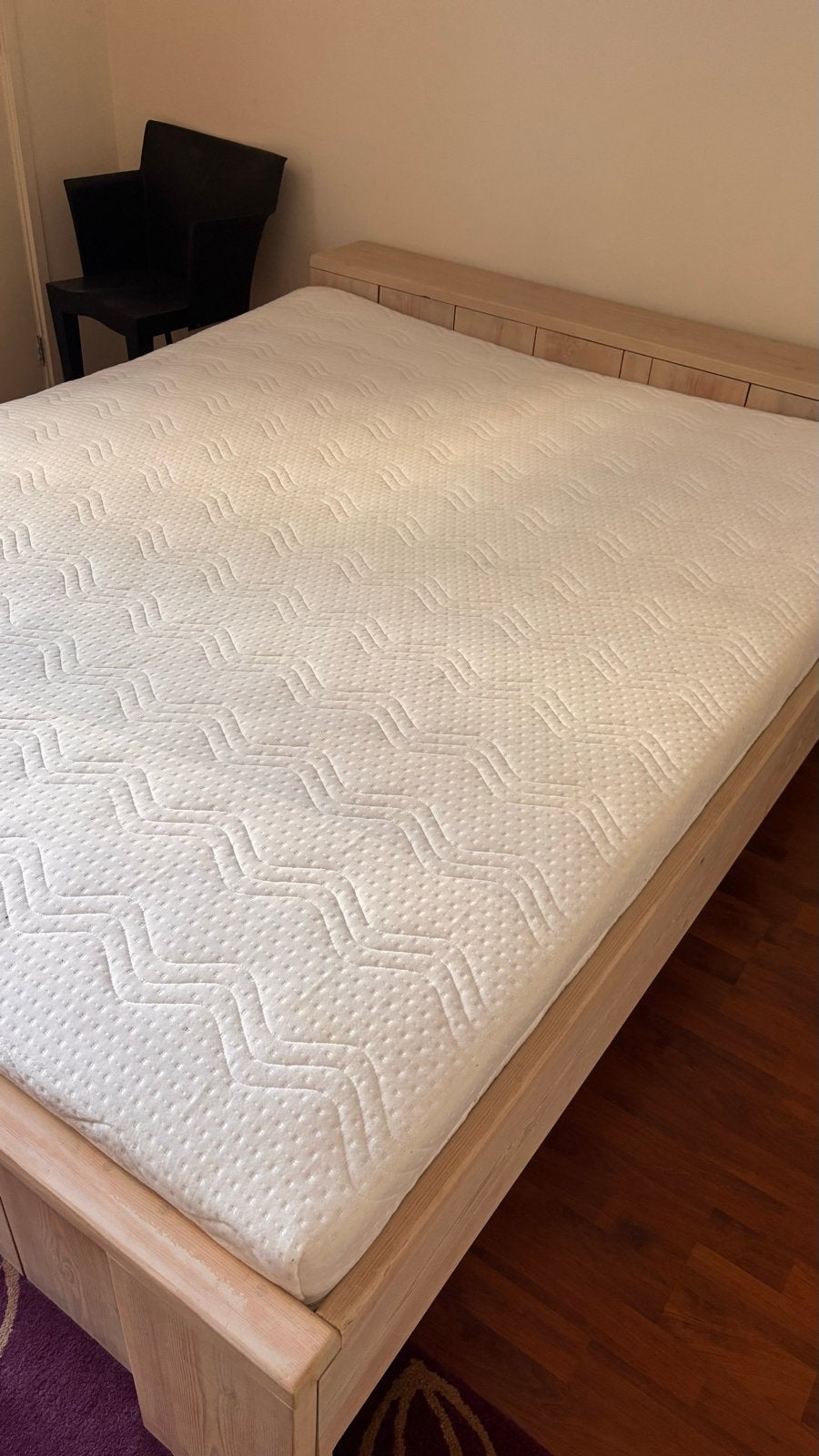Tweepersoonsbed met matras - 160x200 cm, Huis en Inrichting, Ophalen, Overige kleuren, Tweepersoons, Zo goed als nieuw