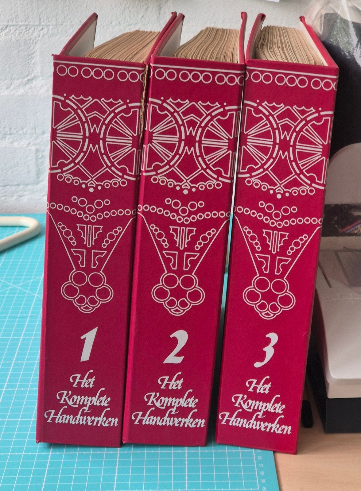 Het komplete handwerken 3 delen, Ophalen, Boek