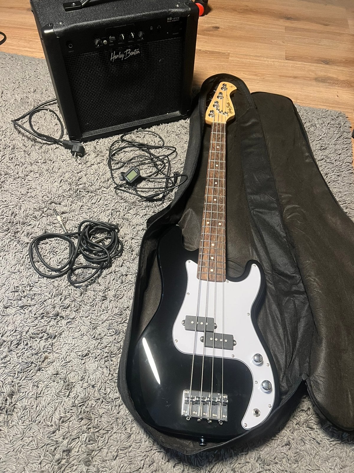 Harley Benton PB-Shorty BK elektrische basgitaar, Muziek en Instrumenten, Ophalen, Zo goed als nieuw