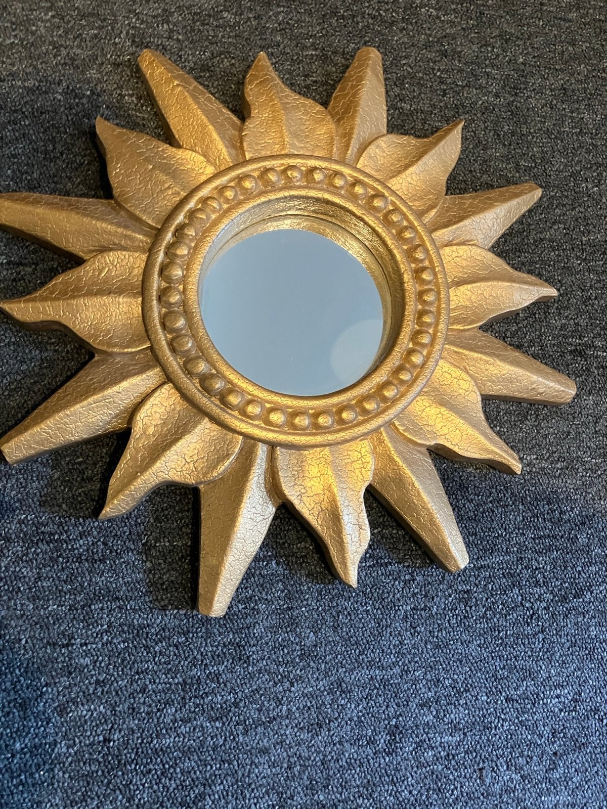 Gouden zon Spiegel - 38 cm, Huis en Inrichting, Woonaccessoires | Spiegels, Minder dan 50 cm, Rond, Nieuw, Ophalen of Verzenden