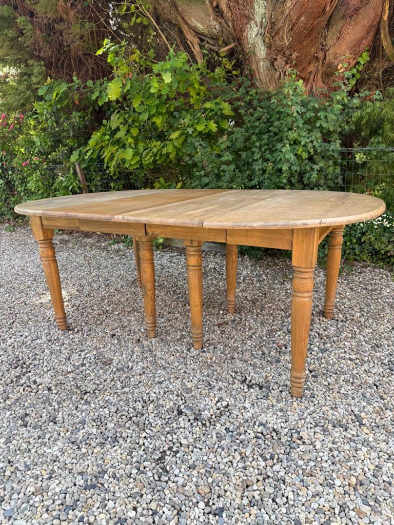 Ronde eettafel uitschuifbaar  landelijke/engelse stijle, Huis en Inrichting, Ophalen, Gebruikt, 100 tot 150 cm, -