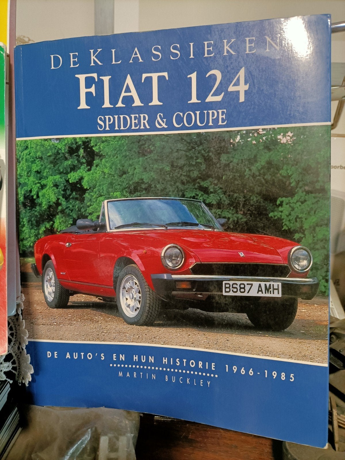 fiat 124 spider coupe boek, Ophalen, Zo goed als nieuw, Overige merken