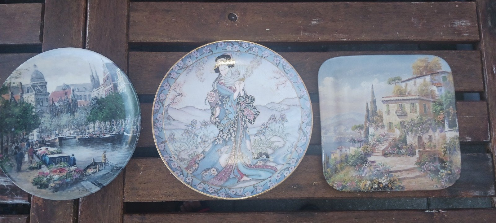 3 decoratieve borden: Royal Doulton, Mosa, Franklin Mint, Ophalen of Verzenden