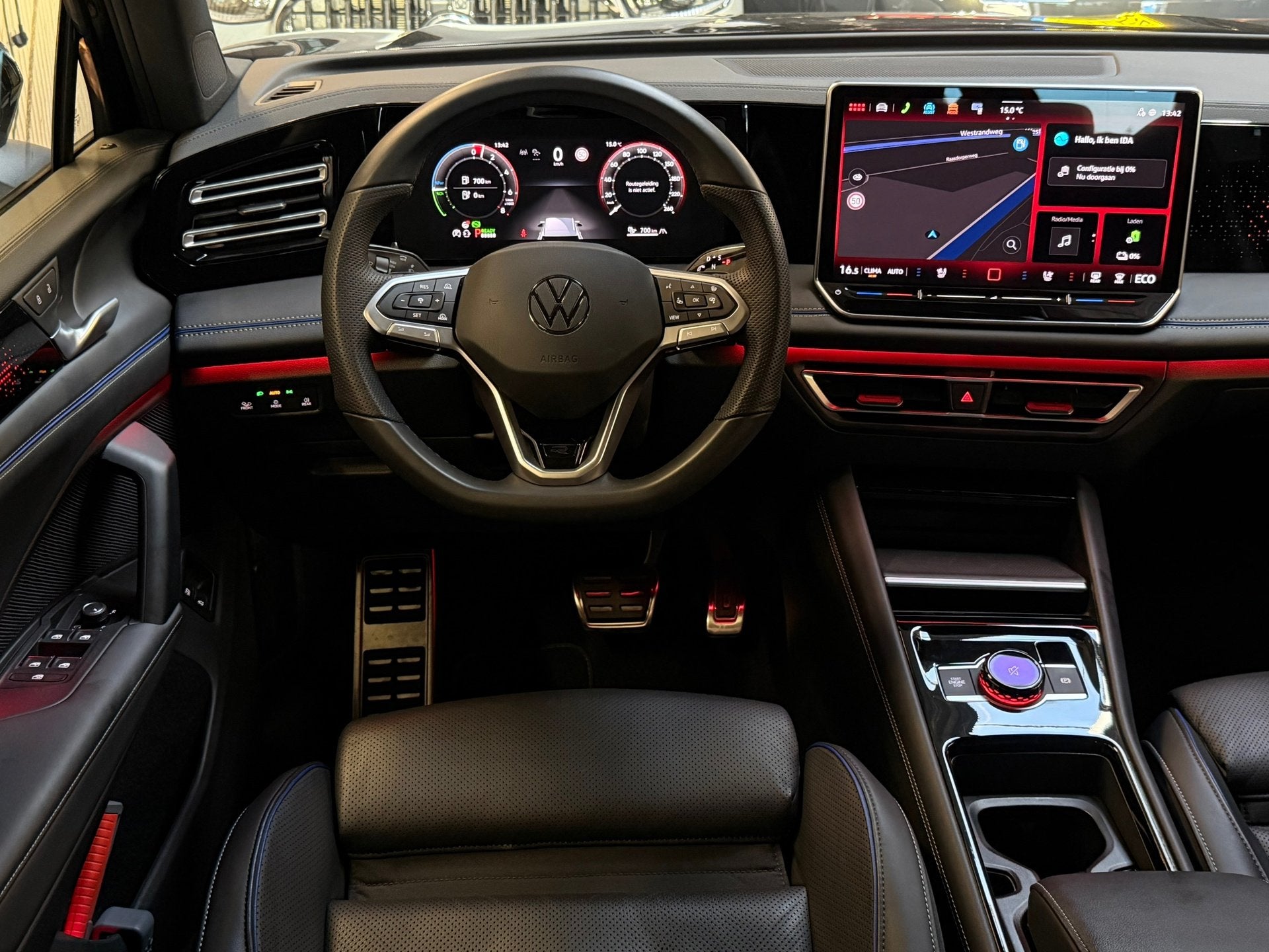 Volkswagen TIGUAN 1.5 eHybrid 3X R-Line Business |PANO|MASSA, Auto's, Dealer onderhouden, 250 km/l, Zwart, Nieuw