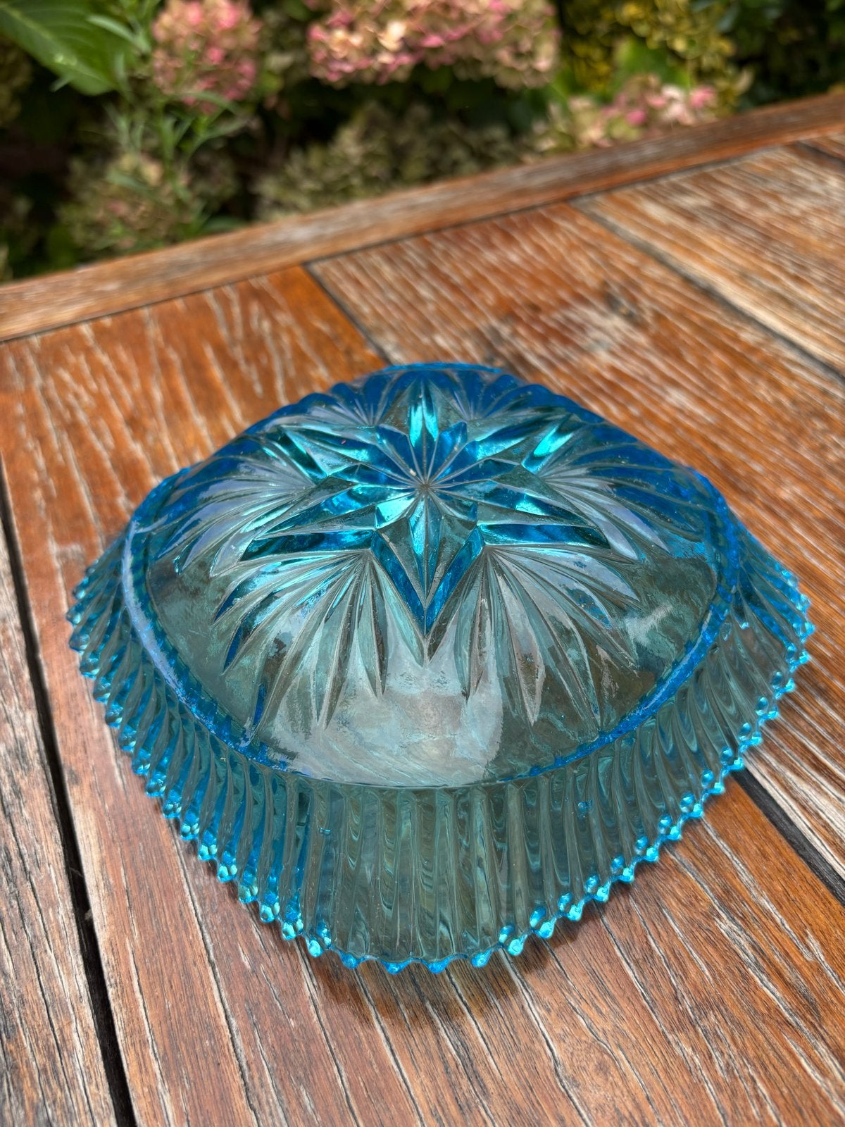 Vintage blauwe glazen schaal met stermotief, Antiek en Kunst, Ophalen of Verzenden