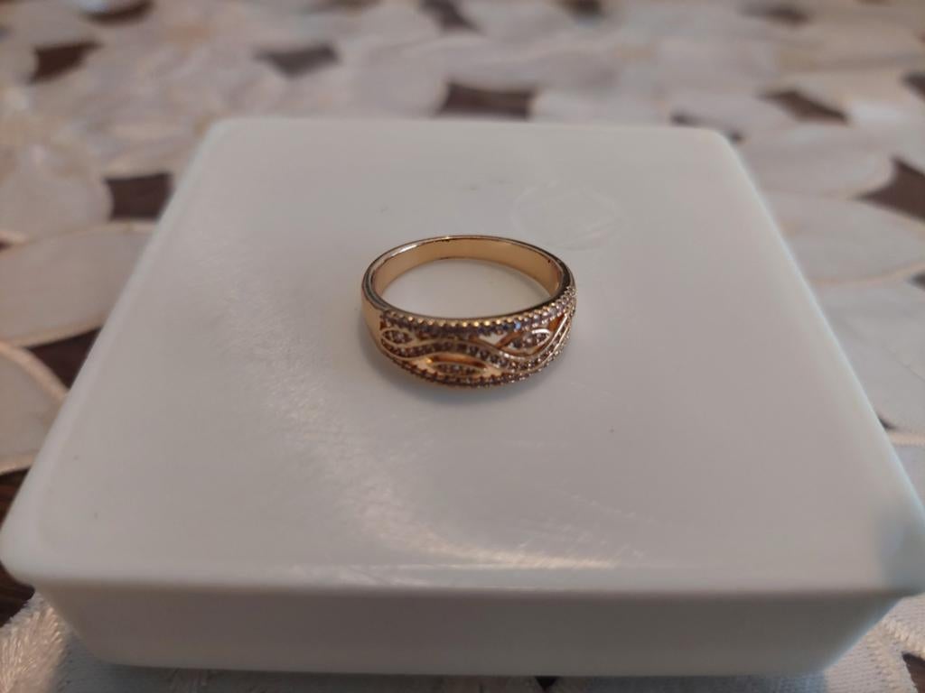 Dames Ring Maat 18. Is Geen Goud. Nieuw., Overige kleuren, Nieuw, Ophalen of Verzenden, Dame