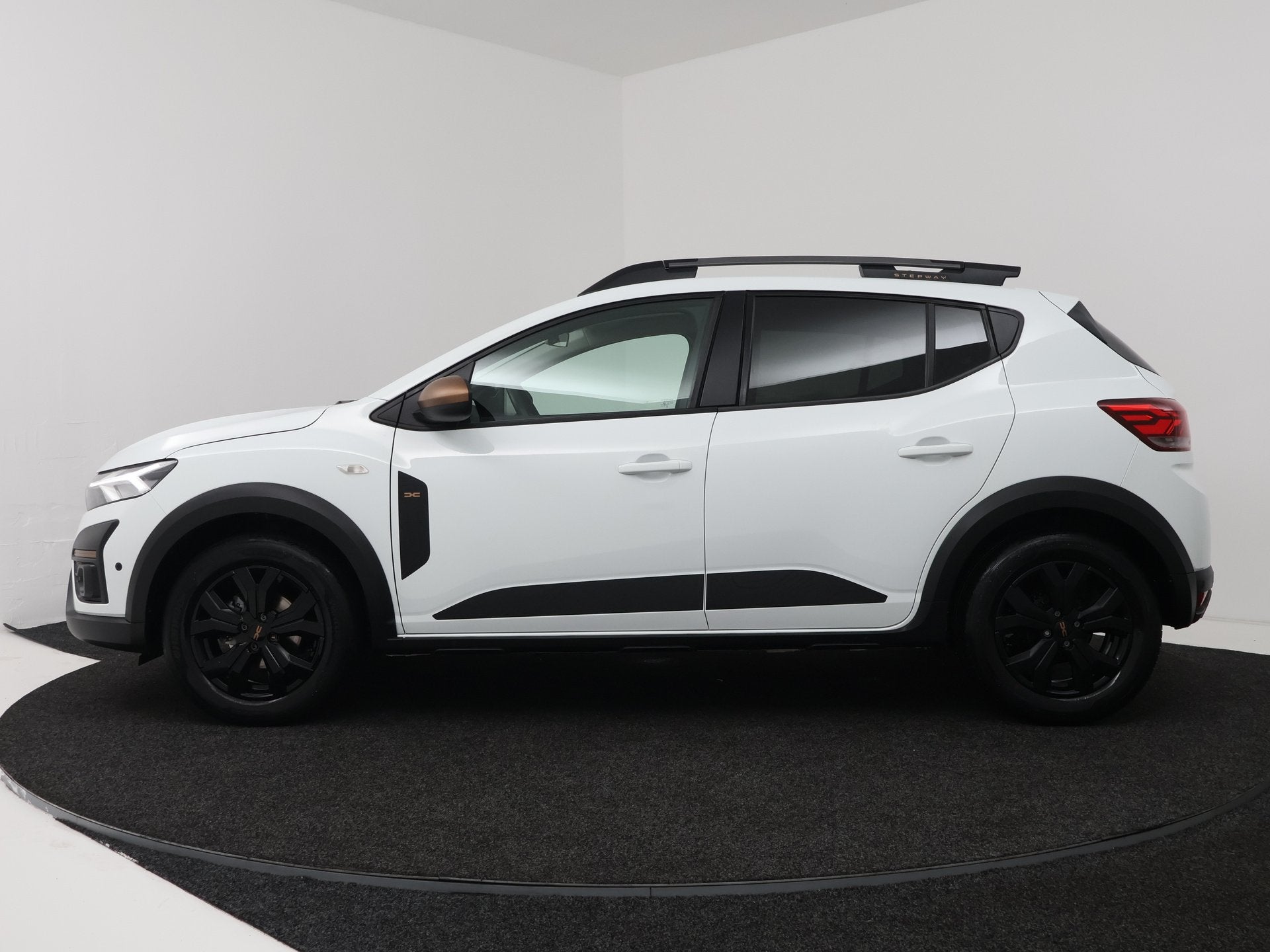 Dacia SANDERO Stepway 1.0 TCe 90 Extreme | Trekhaak | Climat, Stof, Origineel Nederlands, 91 pk, 19 km/l
