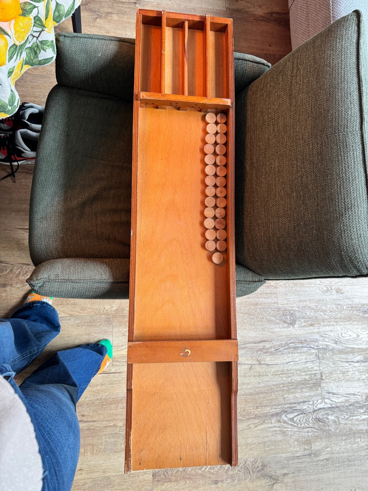Houten Kinder Sjoelbak met 27 Schijfjes, Een of twee spelers, Ophalen of Verzenden, Gebruikt