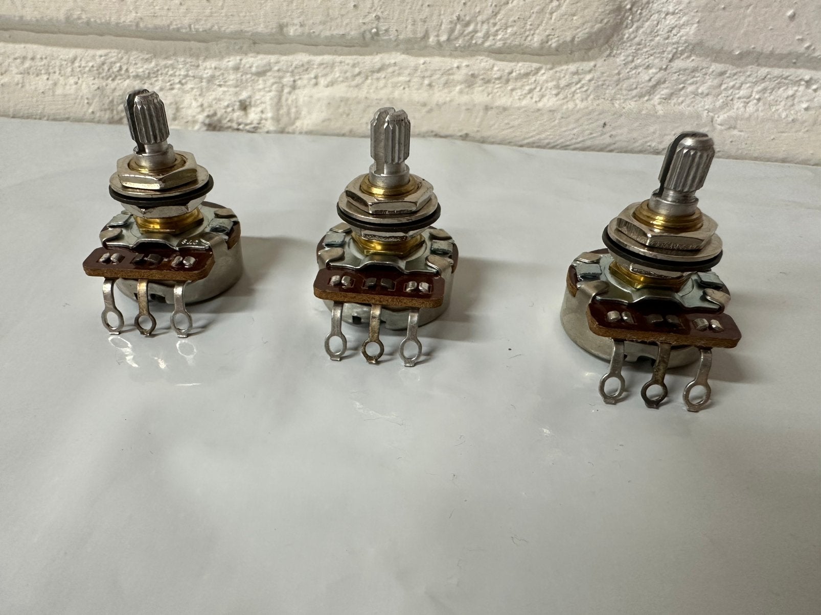 Cts potmeters vintage 1980, Muziek en Instrumenten, Instrumenten | Onderdelen, Ophalen of Verzenden, Nieuw, Elektrische gitaar