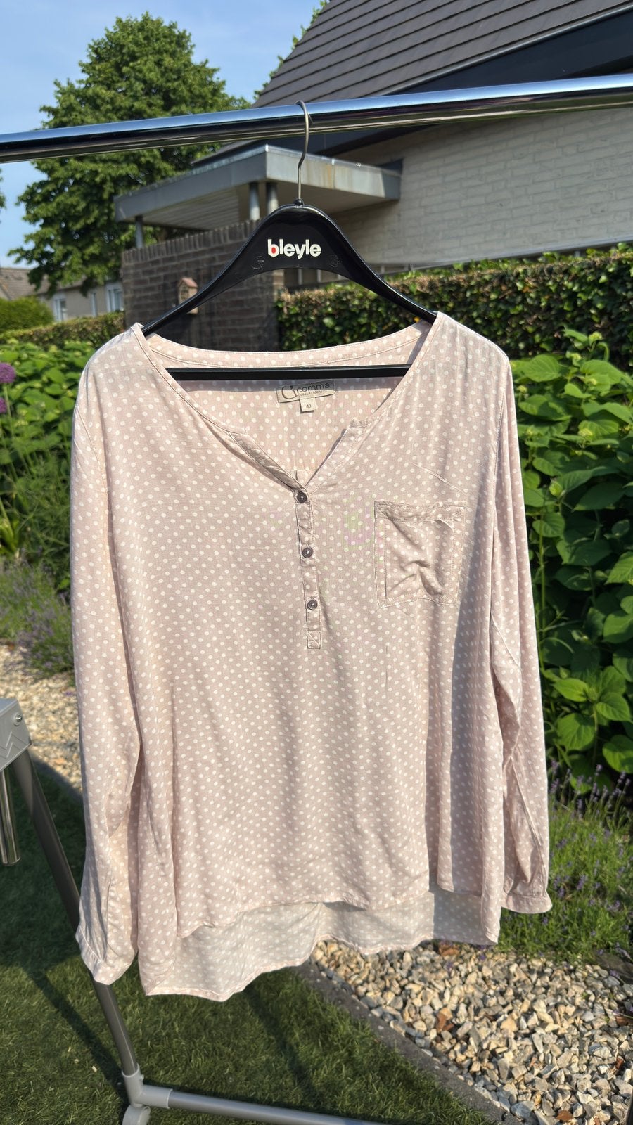 Comma Blouse met stippen - Maat 40, Ophalen of Verzenden, Zo goed als nieuw, Maat 38/40 (M), Beige