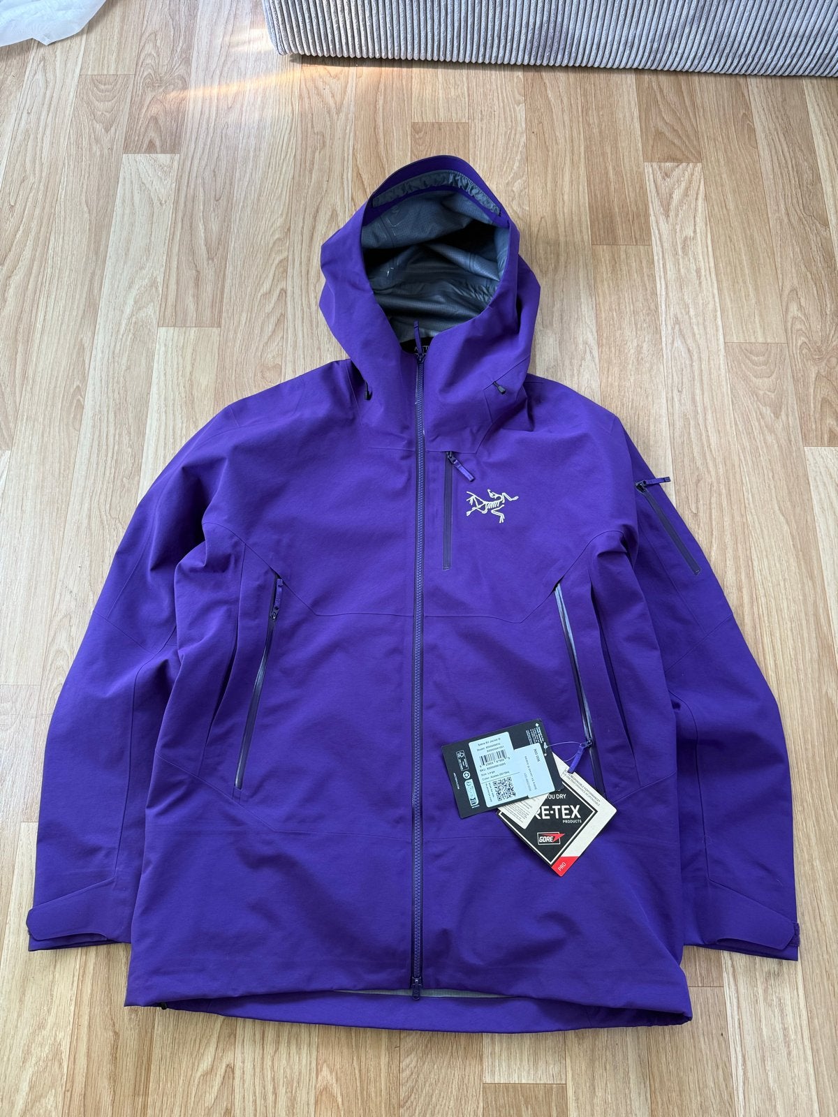 Arc’teryx Sabre SV Jacket M (L) - Nieuw met labels, Ophalen of Verzenden, Nieuw, Maat 52/54 (L), Paars