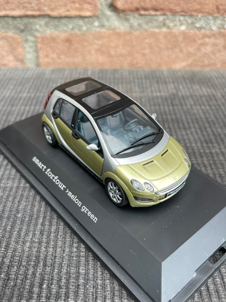 1:43 Smart Forfour, Ophalen of Verzenden, Zo goed als nieuw, Auto