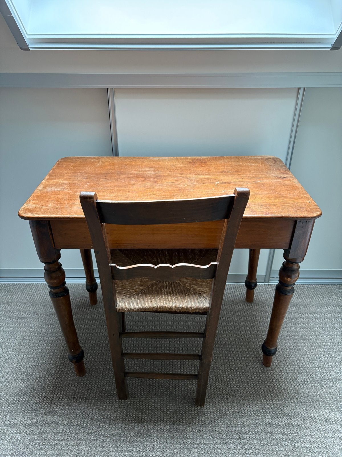 Antieke houten tafel met stoel, Antiek en Kunst, Ophalen