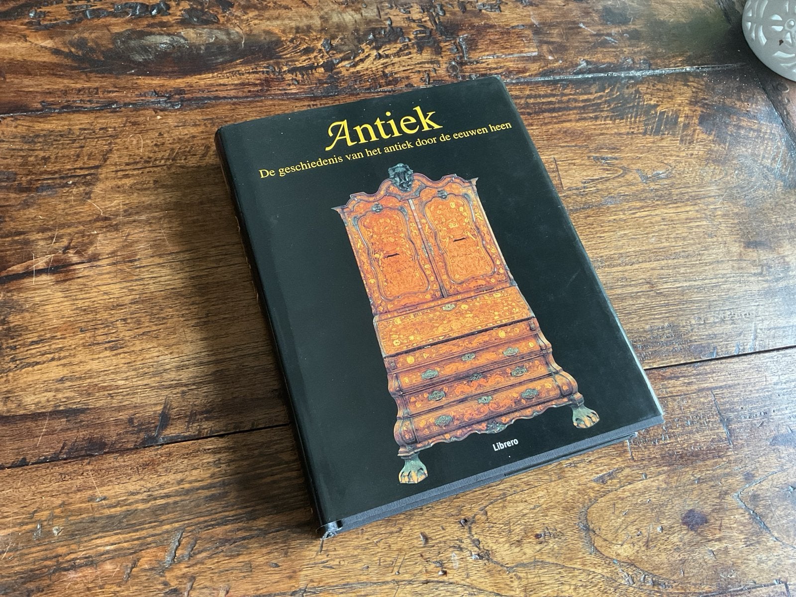 Antiek: De geschiedenis van het antiek door de eeuwen heen, Ophalen of Verzenden, Zo goed als nieuw, Overige onderwerpen