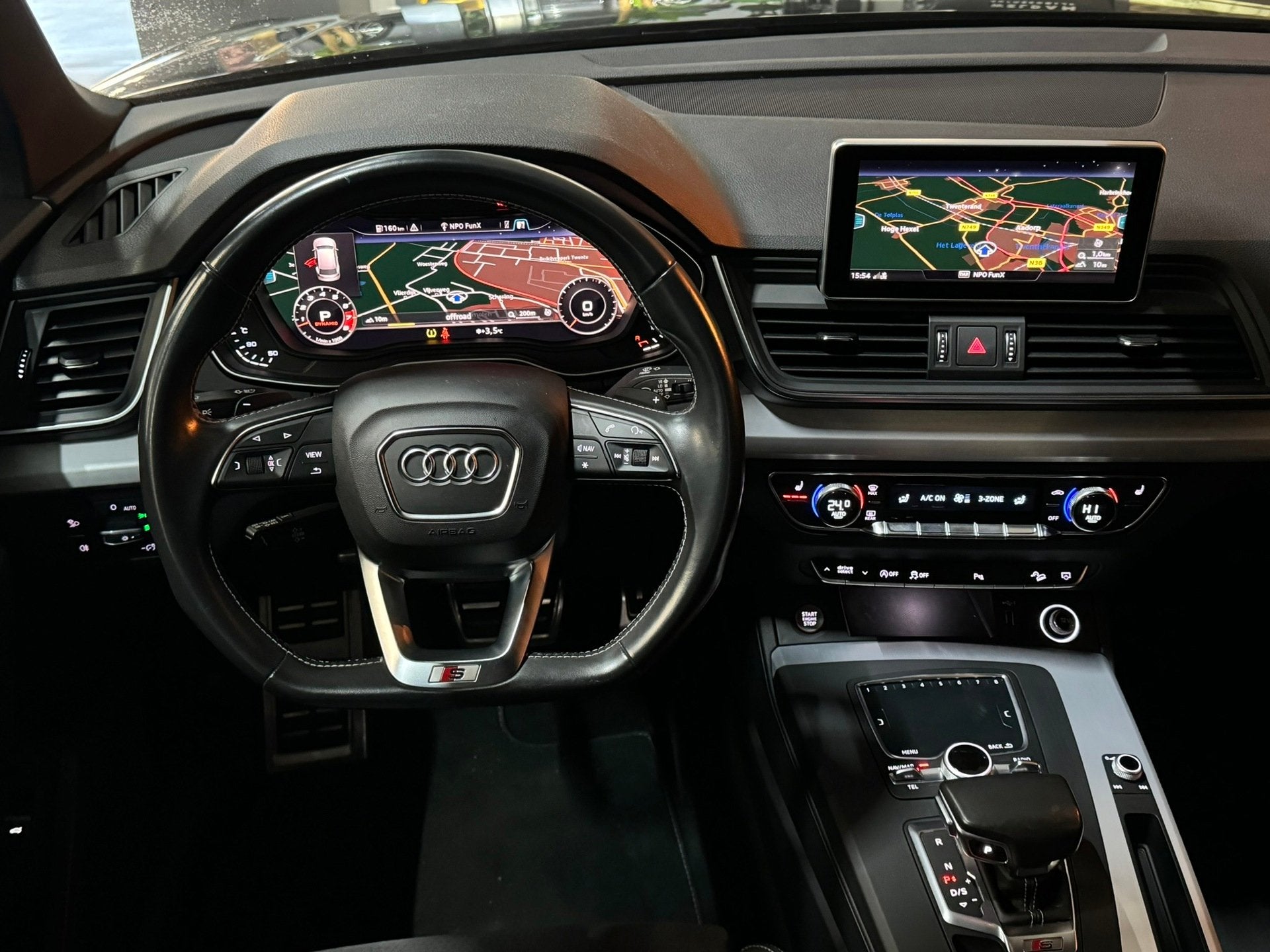 Audi Q5 3.0 TFSI SQ5 Quattro Black Edition|354pk|V6|Carplay|, Auto's, Automaat, Gebruikt, 2995 cc, Zwart