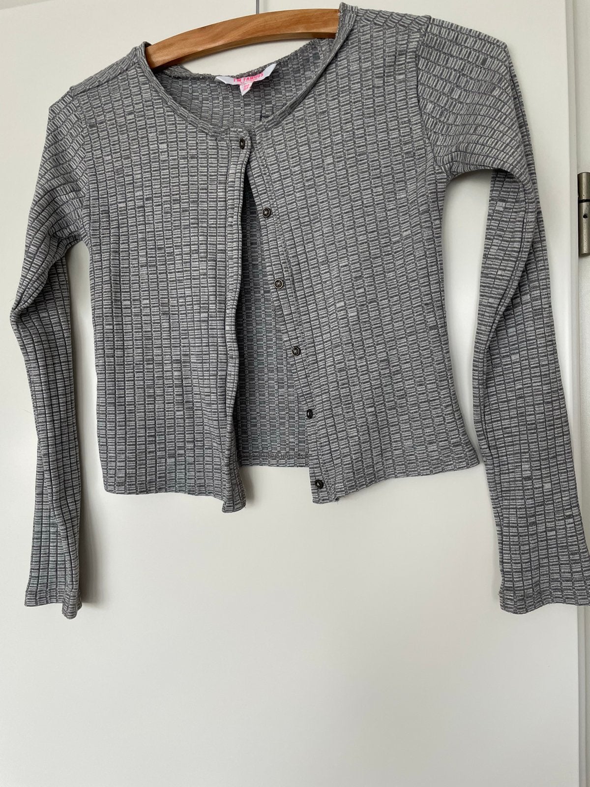 Grijze geribbelde crop top met lange mouwen, Kinderen en Baby's, Ophalen of Verzenden, Zo goed als nieuw, Meisje, Shirt of Longsleeve