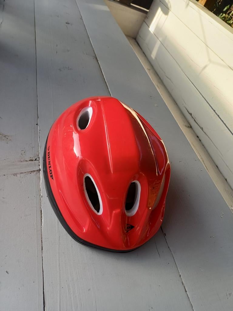 Dunlop Fietshelm Rood - Kinderen, Jongen of Meisje, Overige maten, Ophalen of Verzenden, Zo goed als nieuw
