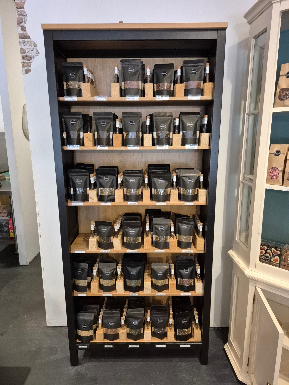 2 boekenkasten Ikea, Ophalen, Zo goed als nieuw, Hout