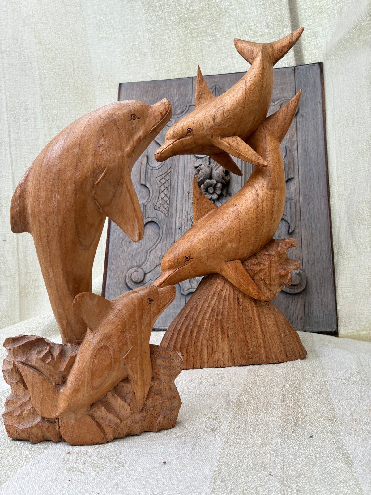 Set handgesneden dolfijnenbeelden van Suarhout (Bali), Antiek en Kunst, Kunst | Beelden en Houtsnijwerken, Houtsnijwerk, Ophalen of Verzenden