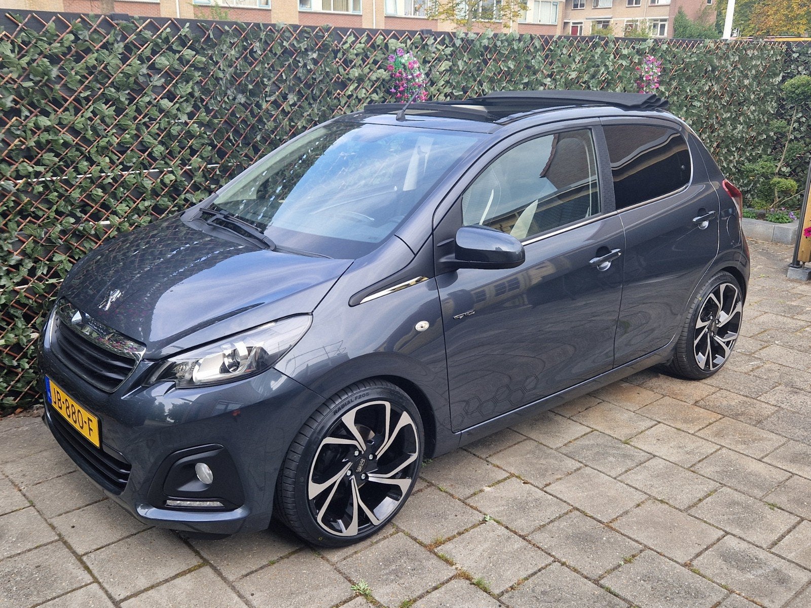 Peugeot 108 cabriolet 2016, Voorwielaandrijving, 4 stoelen, Origineel Nederlands, Handgeschakeld