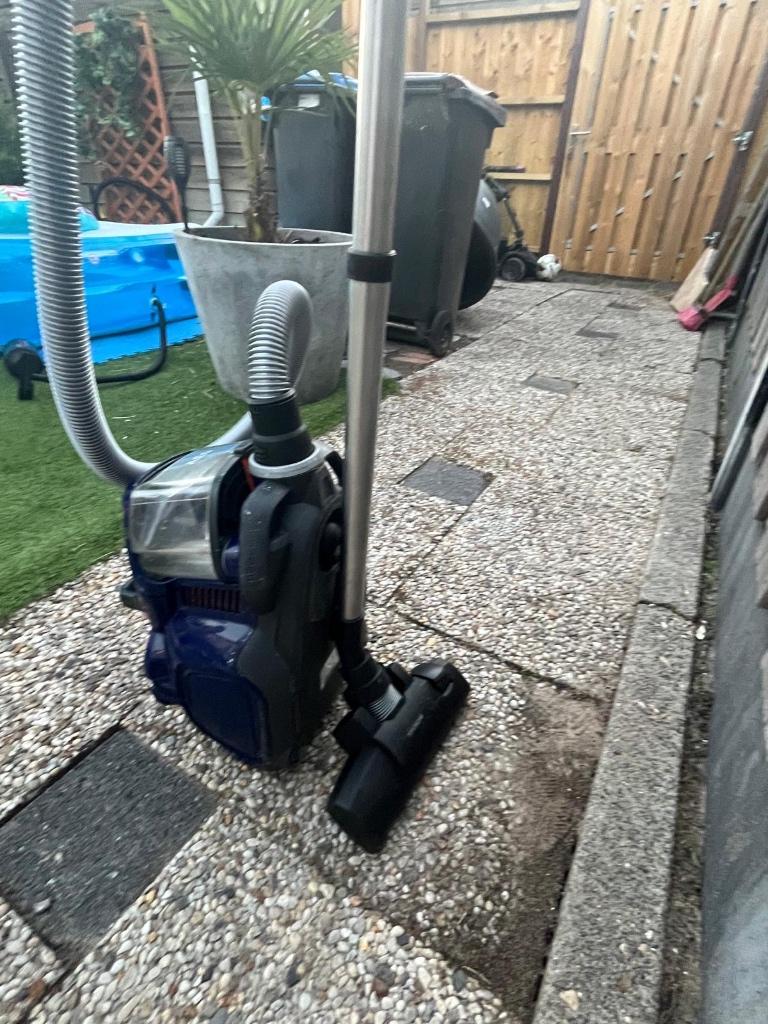 AEG stofzuiger, Gebruikt, Overige typen, Ophalen of Verzenden, Minder dan 1200 watt