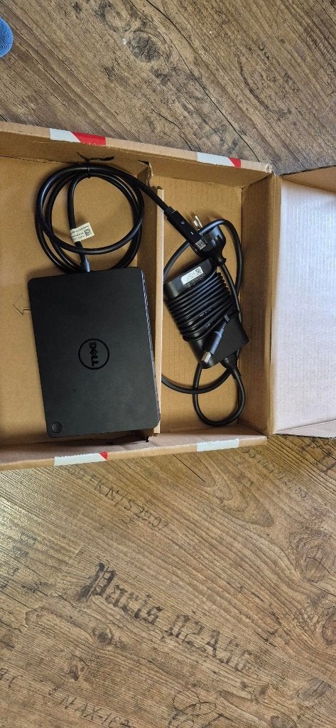 Dell USB-C Docking WD15, Computers en Software, Dockingstations, Docking station, Ophalen of Verzenden, Zo goed als nieuw, DELL