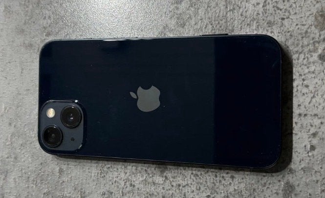 Apple iPhone 13 - 128GB - Middernacht Zwart (Zo goed als nie, 128 GB, Zwart, IPhone 13, Ophalen of Verzenden