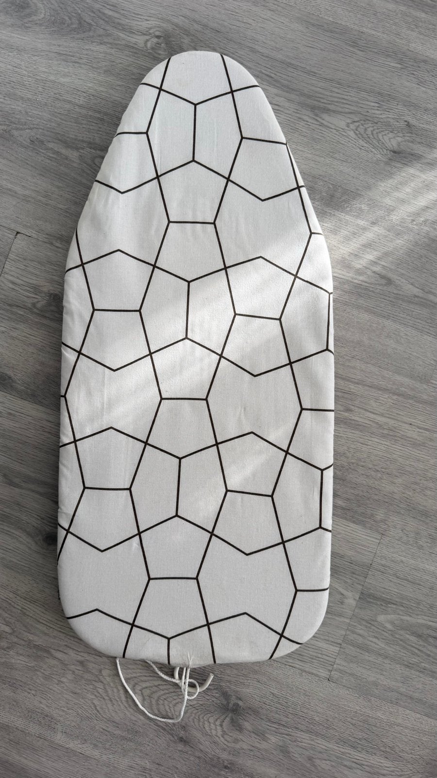 IKEA JÄLL Strijkplank - Compact en Opvouwbaar, Witgoed en Apparatuur, Strijkijzers en Strijkplanken, Nieuw, Ophalen