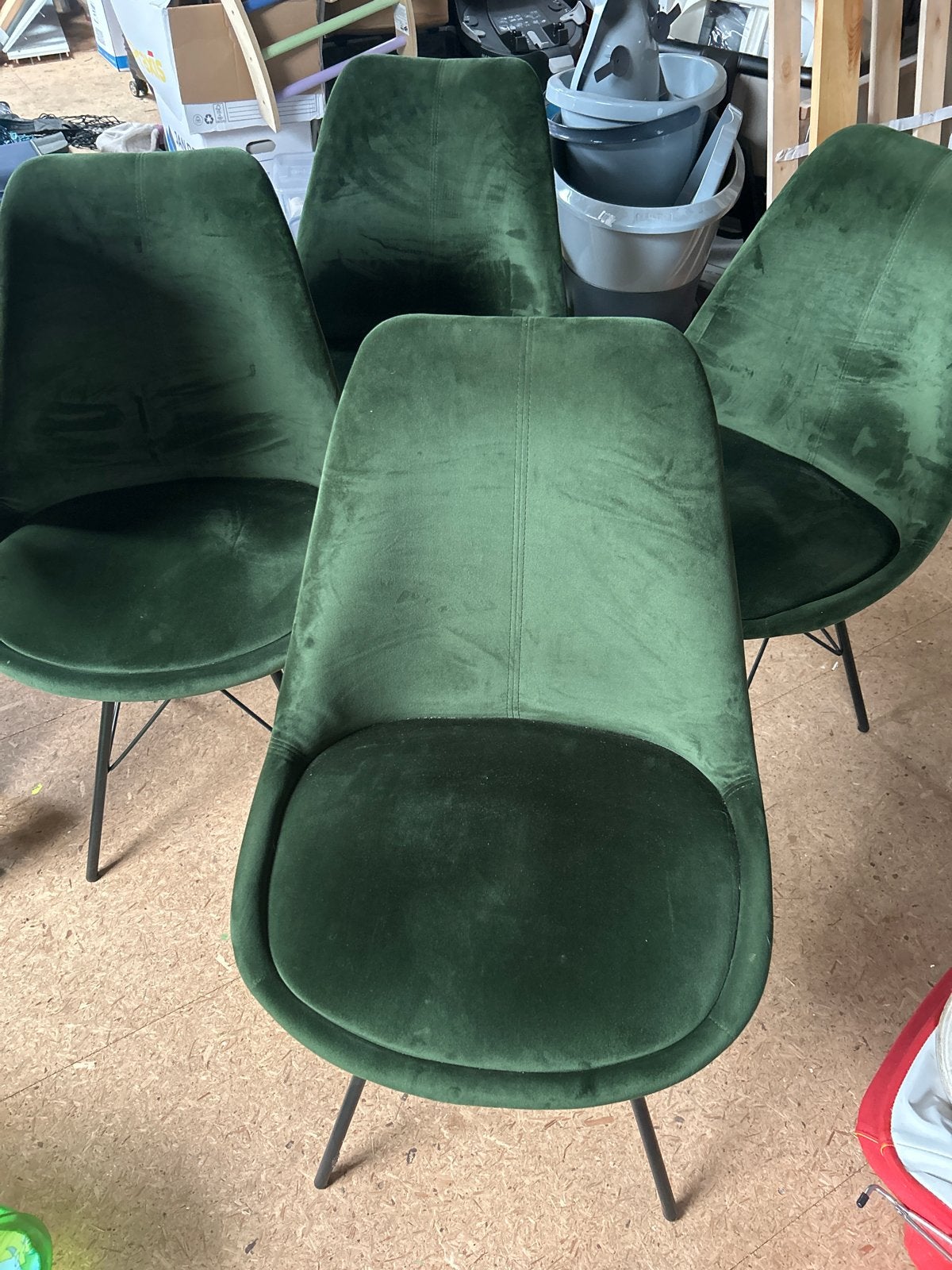 Set van 4 Groene Fluweel Eetkamerstoelen, Huis en Inrichting, Ophalen, Overige kleuren, Zo goed als nieuw, Vier