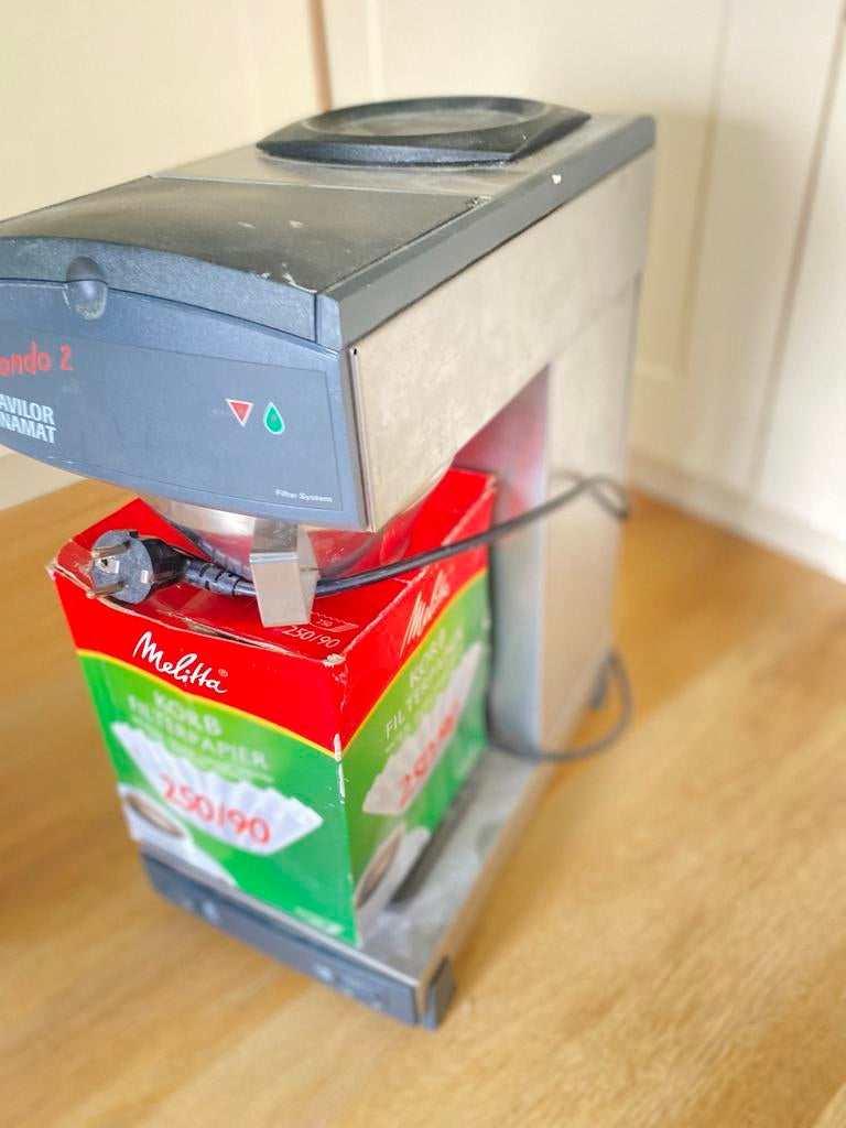 Koffiezetapparaat Bravilor Bonamat Mondo 2, Witgoed en Apparatuur, Ophalen, Gebruikt, 10 kopjes of meer, Koffiemachine