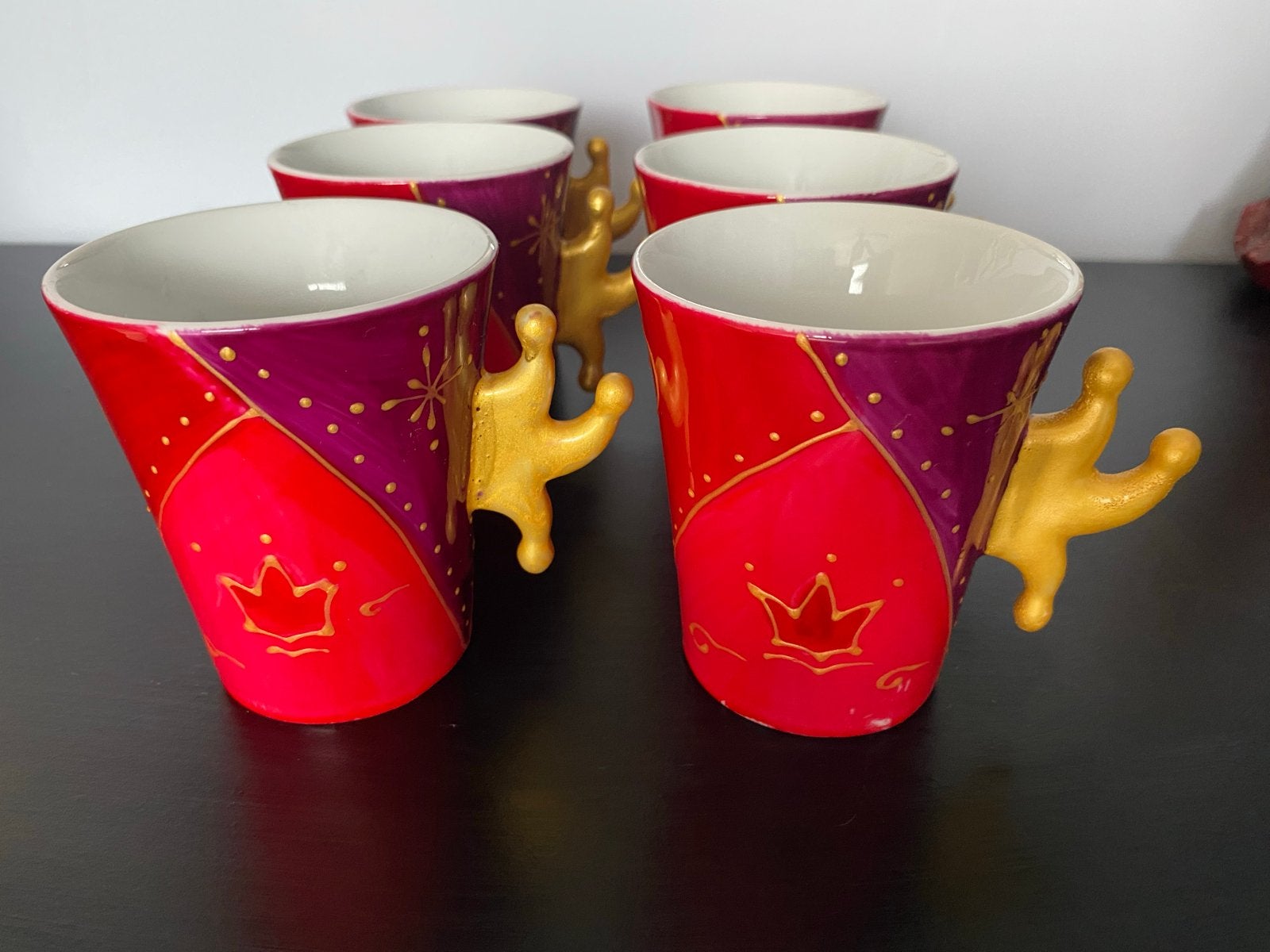 Set van 6 Maisons du Monde bekers met kroonhandvat, Keramiek, Ophalen of Verzenden, Zo goed als nieuw, Overige stijlen