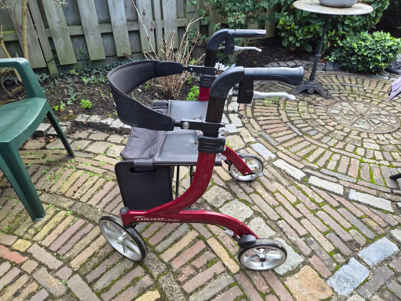 Rollator Travixx deluxe S, Ophalen, Lichtgewicht, Zo goed als nieuw