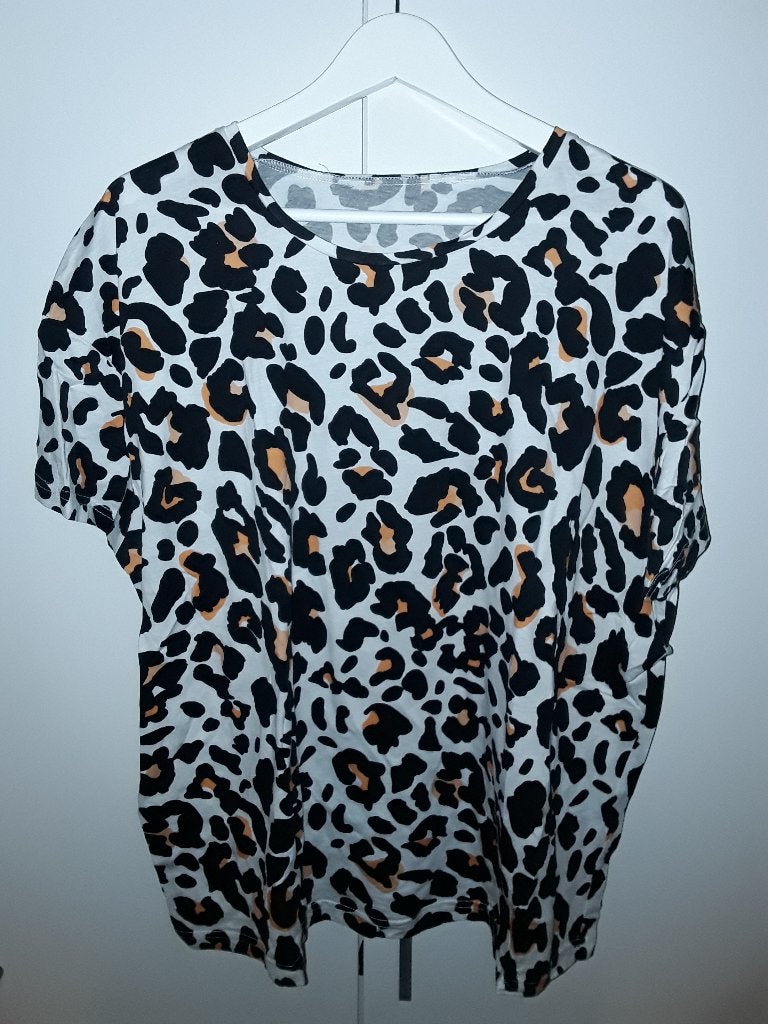 Studio Untold Zwart/Oranje T-shirt Luipaard Print Mt 50/52, Zwart, Zo goed als nieuw, Shirt of Top, Studio Untold