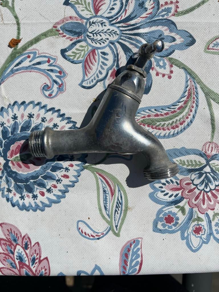 Robuuste Buitenkraan - Ideaal voor Tuin en Garage, Ophalen, Gebruikt