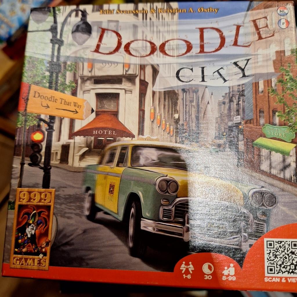 Doodle City - Teken en bouw je eigen stad, Vijf spelers of meer, Ophalen of Verzenden, Zo goed als nieuw, 999 Games