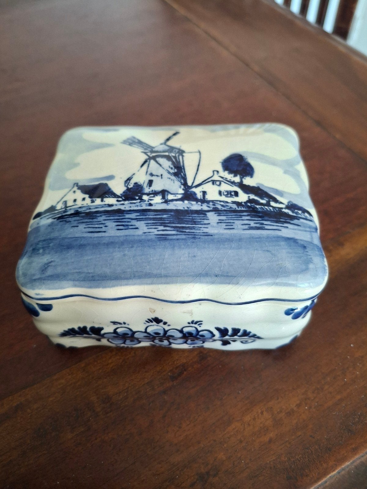 Delfts Blauw Handgeschilderd Doosje - Made in Holland, Antiek en Kunst, Ophalen