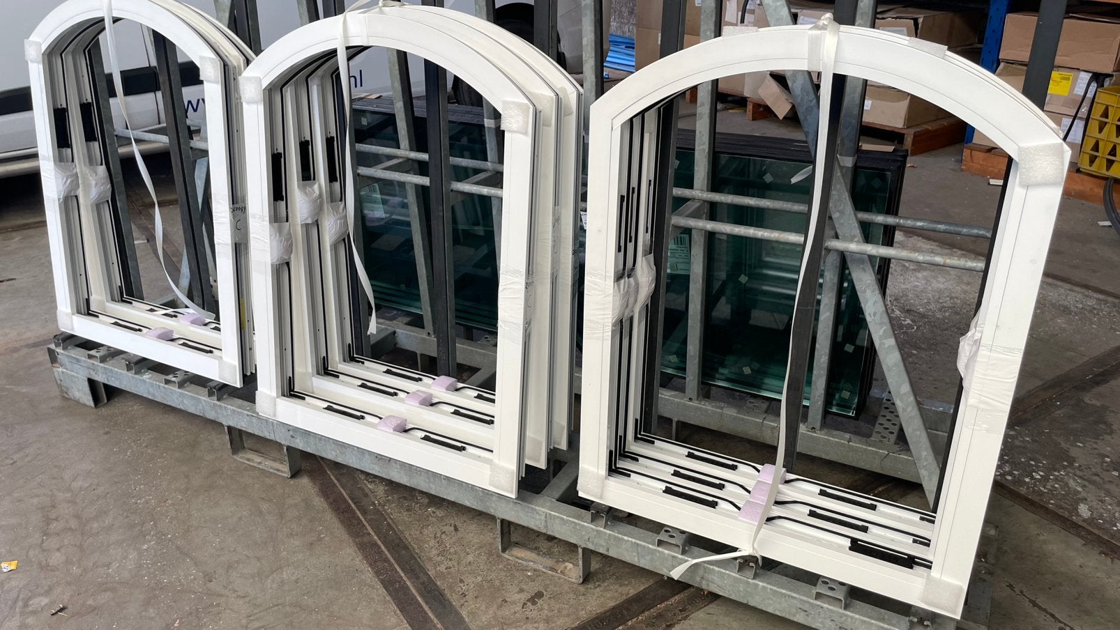 Aluminium kozijnen getoogd, Ophalen, Minder dan 75 cm, Raamkozijn, Inclusief glas