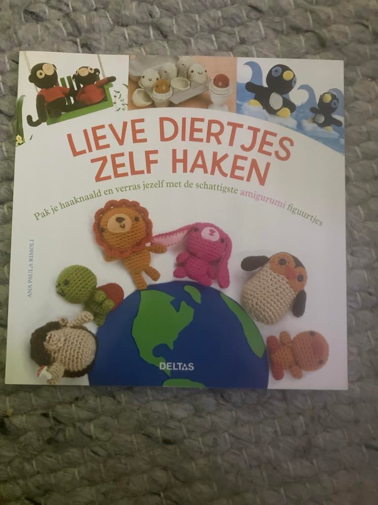 Lieve Diertjes Zelf Haken - Amigurumi Boek, Hobby en Vrije tijd, Ophalen, Zo goed als nieuw, Haken, Patroon of Boek