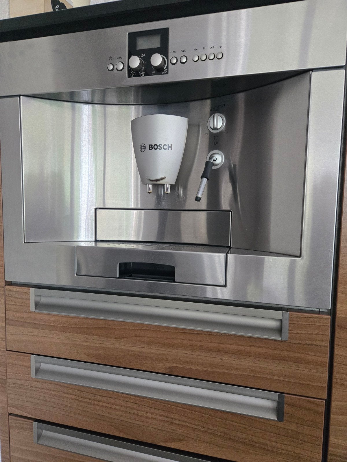 Bosch inbouw koffiemachine, Ophalen