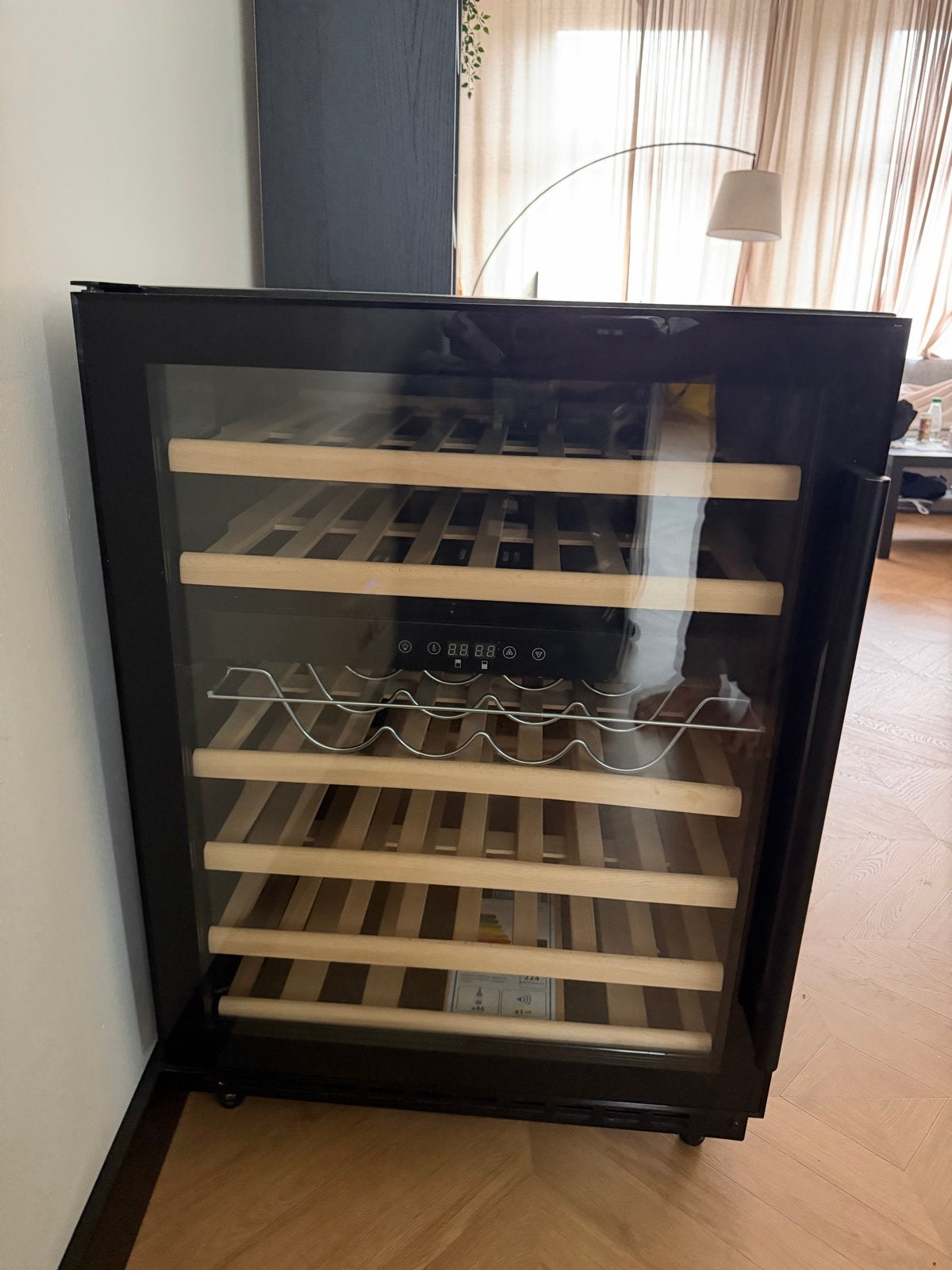 Wijnkoelkast met glazen deur, Witgoed en Apparatuur, 100 tot 150 liter, 45 tot 60 cm, Ophalen, 85 tot 120 cm