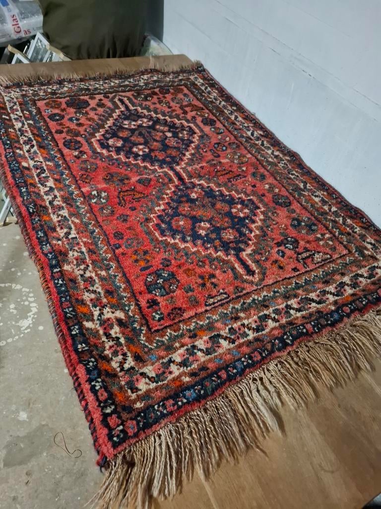 Vintage Perzisch tapijt - Rood met blauwe accenten, Gebruikt, 100 tot 150 cm, Blauw, Rechthoekig