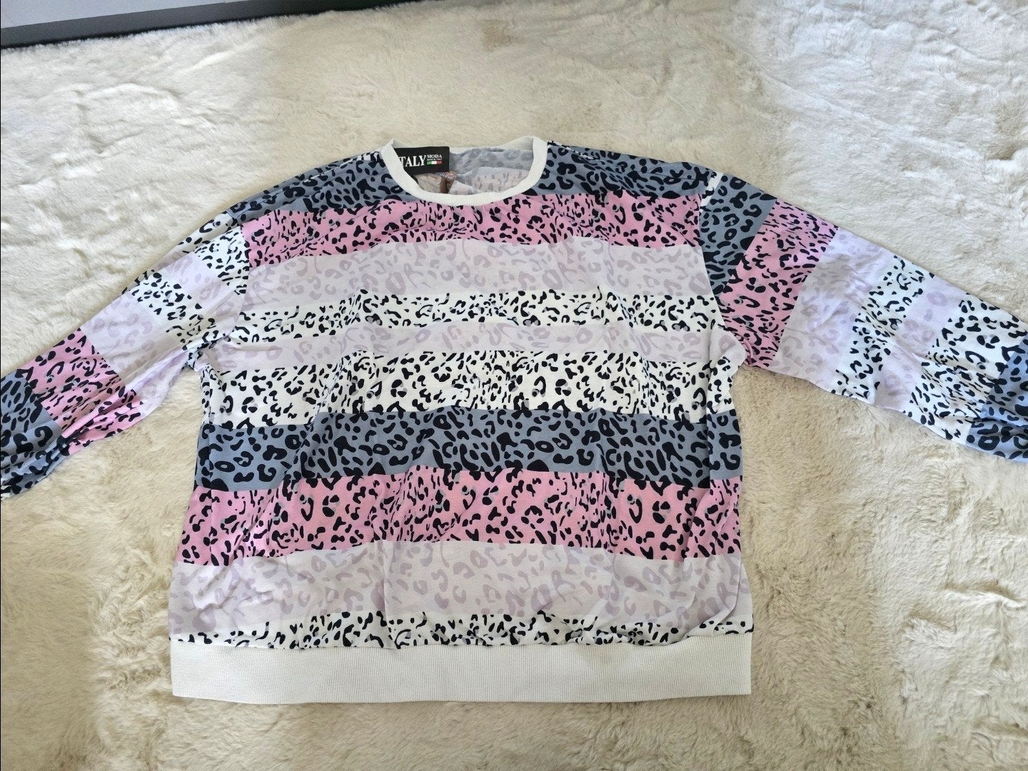 Nieuwe trui met luipaardprint in diverse kleuren, Maat 38/40 (M), Nieuw, Ophalen of Verzenden, Onbekend