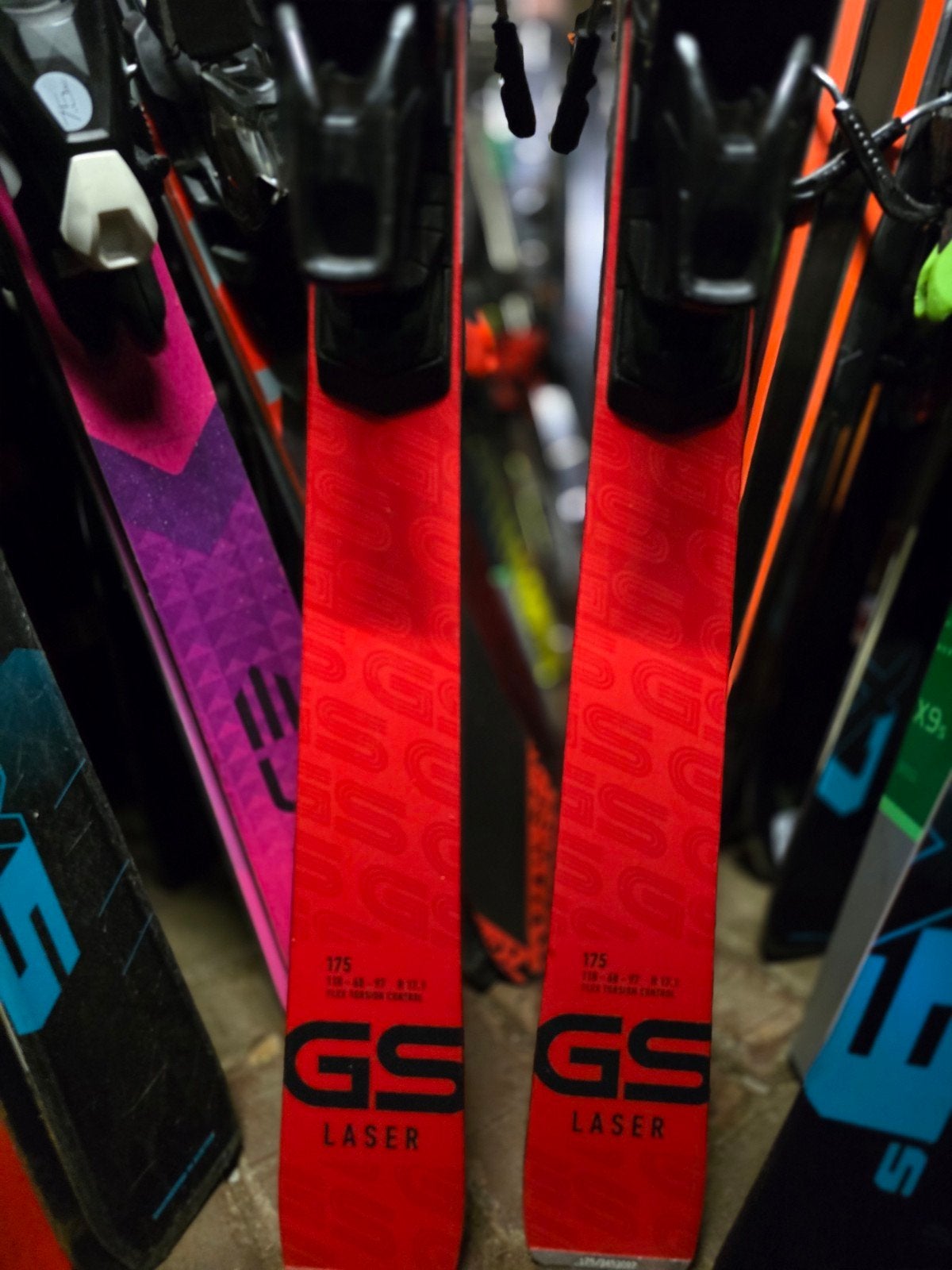 175cm STOCKLI LASER GS CSC WORLDCUP 1600€ VOOR KENNERS SWISS, Sport en Fitness, Skiën en Langlaufen, Overige merken, 160 tot 180 cm