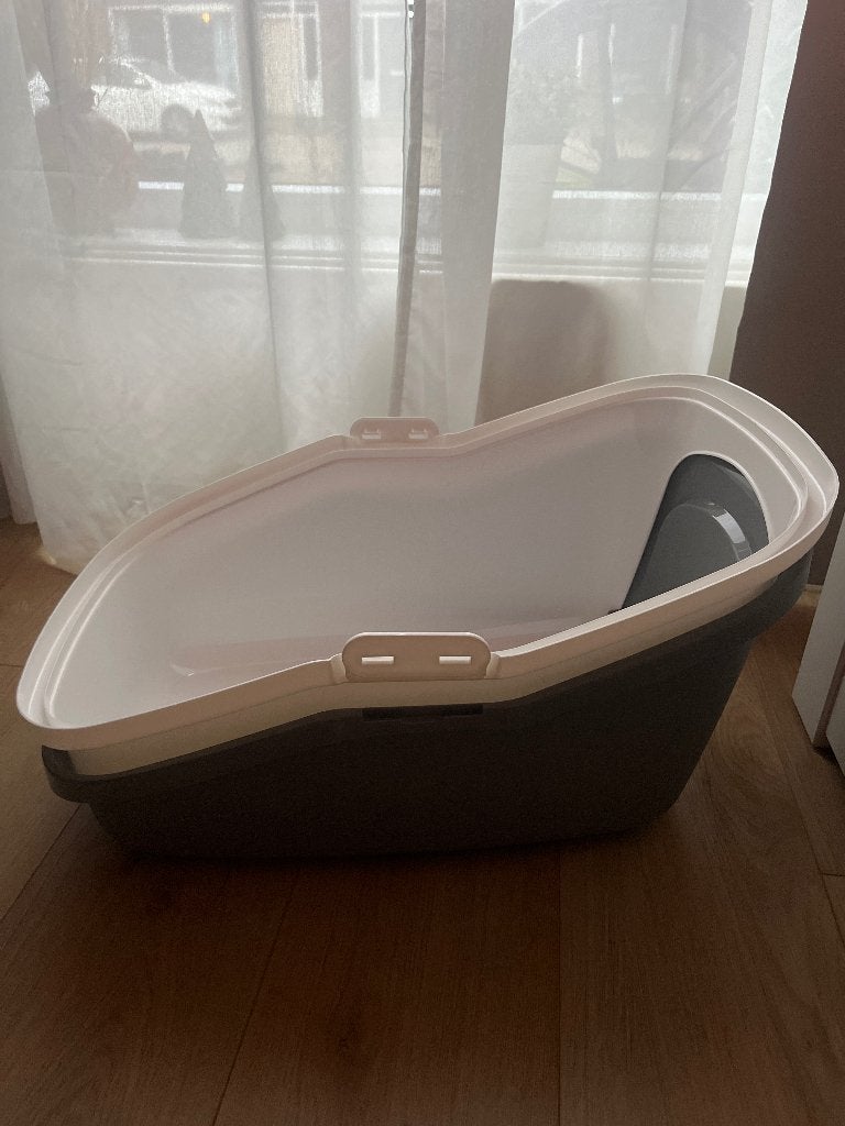 Katten inboedel kattenbak reismand krabpaal voerbakken etc., Dieren en Toebehoren, Ophalen, Zo goed als nieuw