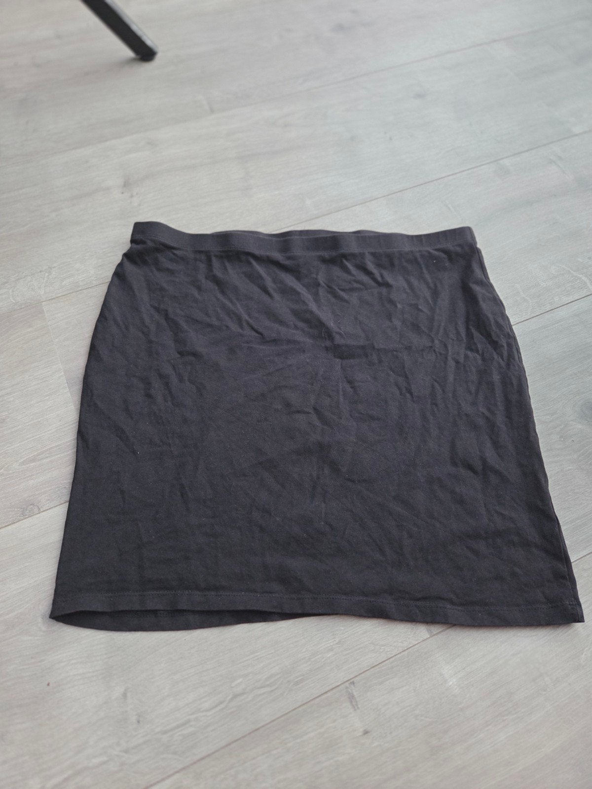 Leuke zwarte rok maat L H&M, Kleding | Dames, Rokken, H&M, Zwart, Maat 42/44 (L), Ophalen of Verzenden