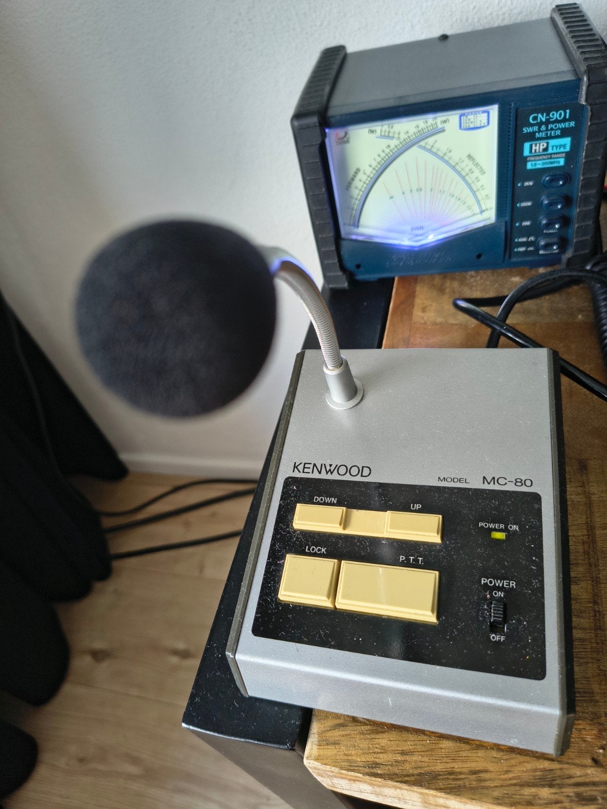Te koop kenwood MC 80 is YAESU geplugd, Telecommunicatie, Zenders en Ontvangers, Ophalen