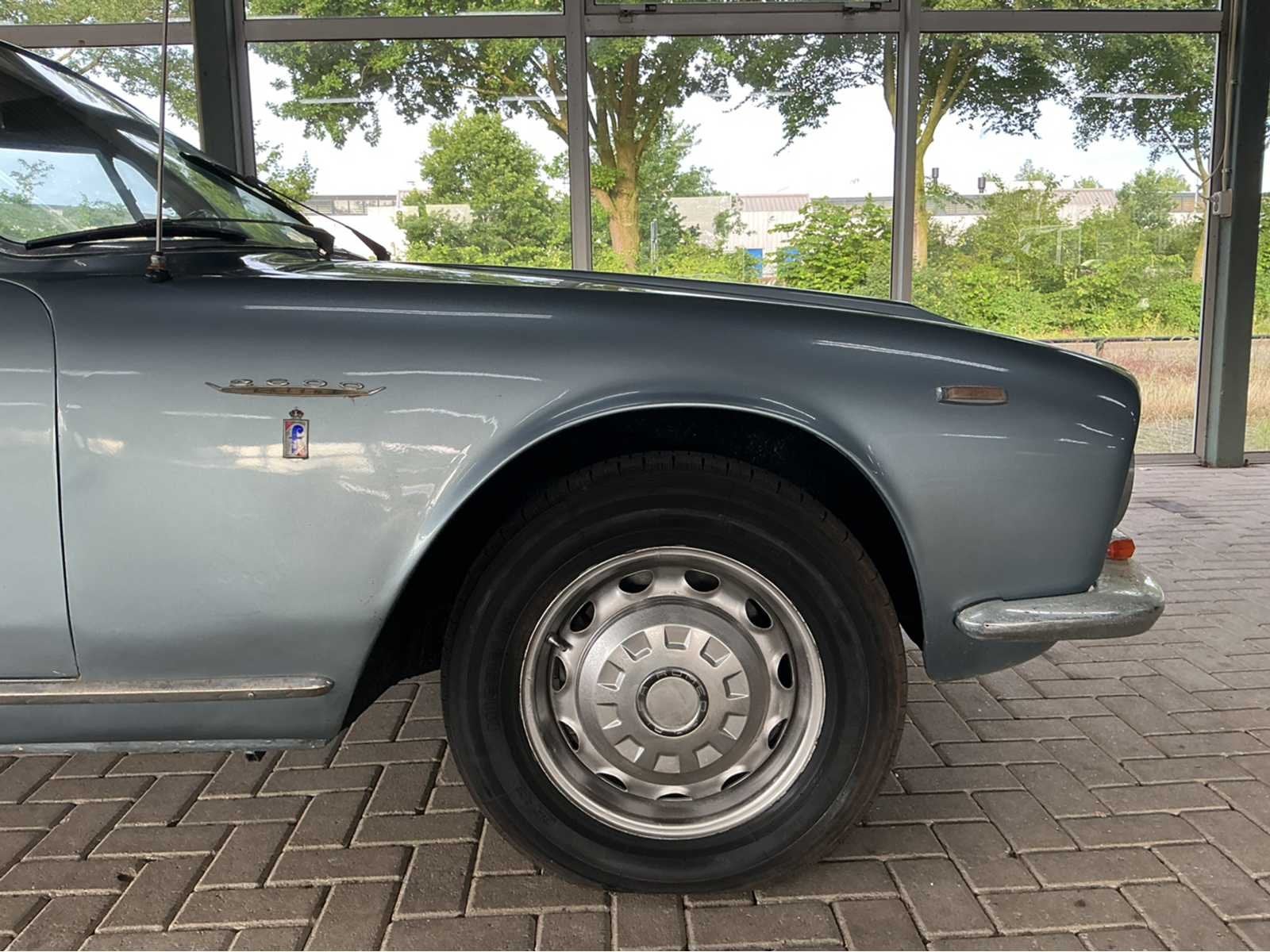 Alfa Romeo 2600 Sprint | 2.6 | 1964 | 145 pk | youngtimer, foto 6