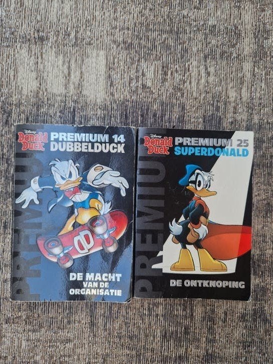 Donald Duck Premium DubbelDuck & SuperDonald (goede staat), Meerdere stripboeken, Ophalen of Verzenden, Gelezen